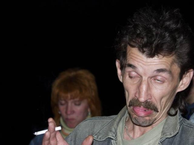 Душители, борцы, пистолеты, лесники, наркотики Душители, борцы, пистолеты, лесники, наркотики