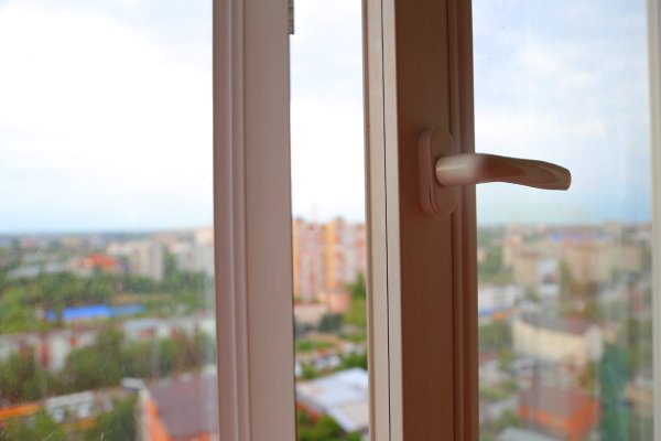 Архангельск. Погиб двухлетний мальчик, выпавший из окна шестого этажа