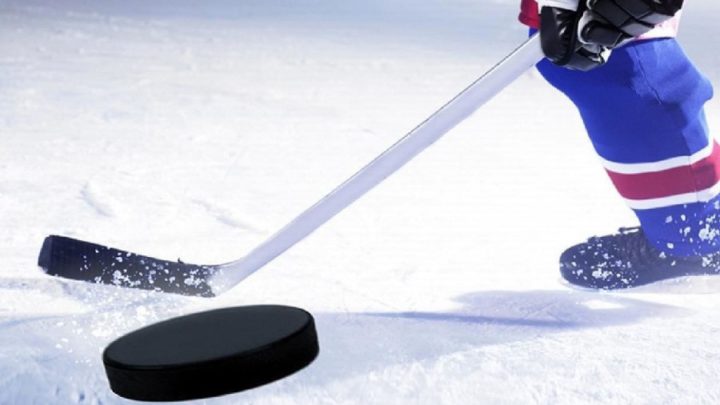 Юные архангельские хоккеисты впервые завоевали «Золотую шайбу»