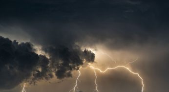 В Поморье молния ударила в частный дом